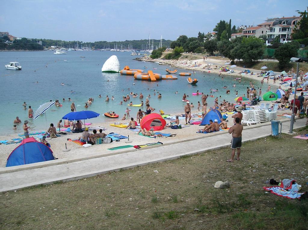 Apartamento Vesna Pjescana Uvala Exterior foto